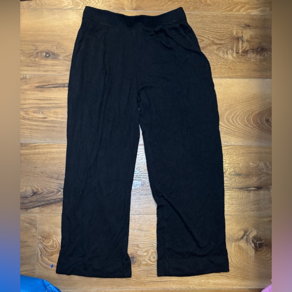 LESET Classic Black 3 pc loungewear set - Picture 2 of 7